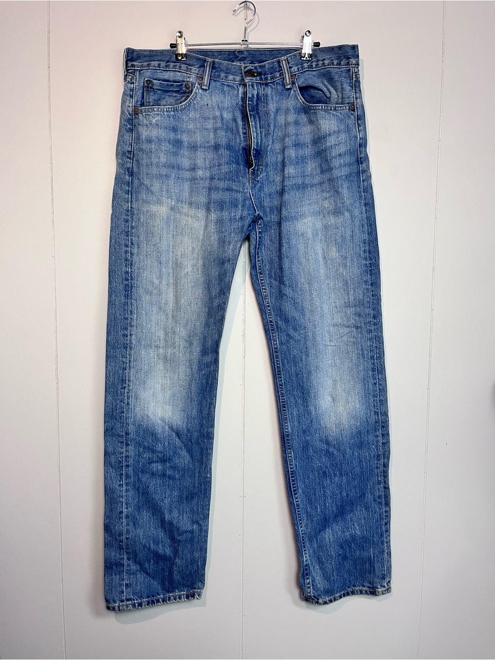Levi’s 505 Men’s Jeans W36 L34 — Light Wash Straight Leg - Picture 2 of 5